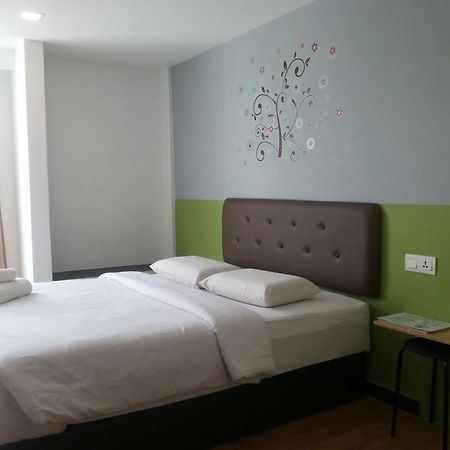 โฮเต็ล วิว่า Hotel กลัง ภายนอก รูปภาพ